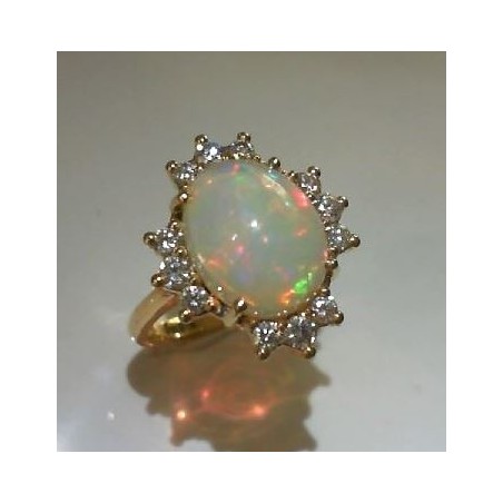 Bague opale et diamants fantaisie