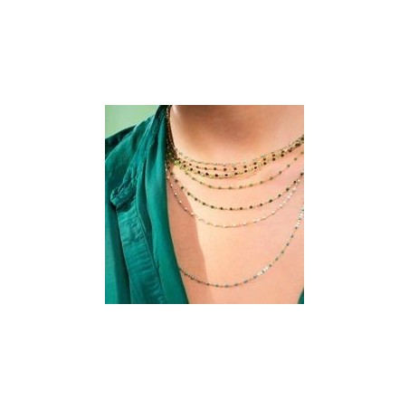 Collier classique Gigi Clozeau, perles de résine vert émeraude