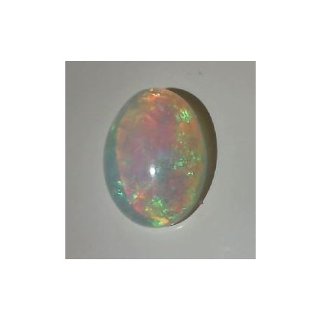 Opale ovale 3.31 carats