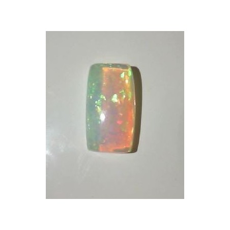Opale rectangulaire 4.71 carats
